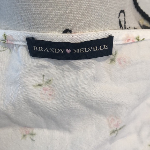 Brandy Melville tie front top - Picture 8 of 11